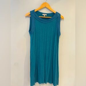 Rich, comfortable, green-blue dress